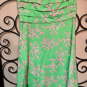Lilly Pulitzer Strapless Dress. Ladies size Medium.